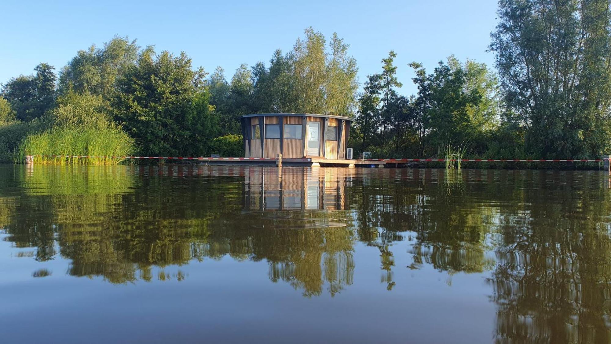 Dobberhuisje Kaag Oud Ade Buitenkant foto